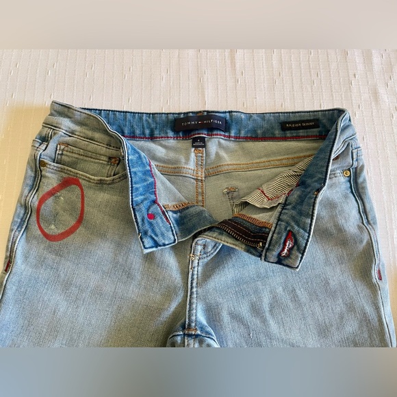 Tommy Hilfiger Light Blue Denim Jeans - Picture 5 of 12